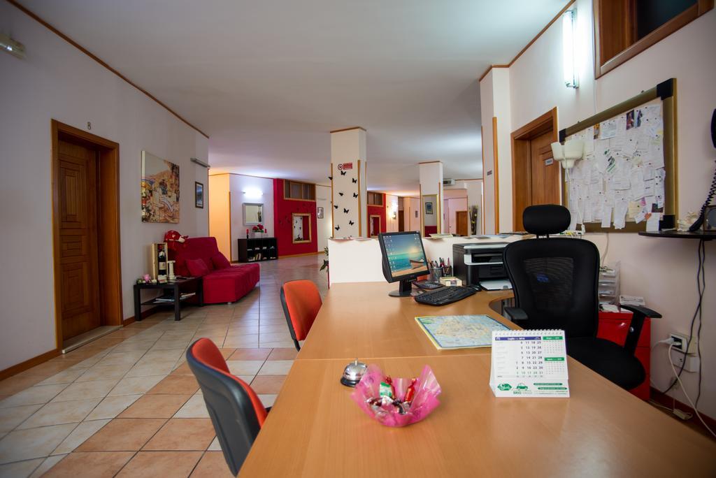 Hotel Residence Lupiae Lecce Exterior photo
