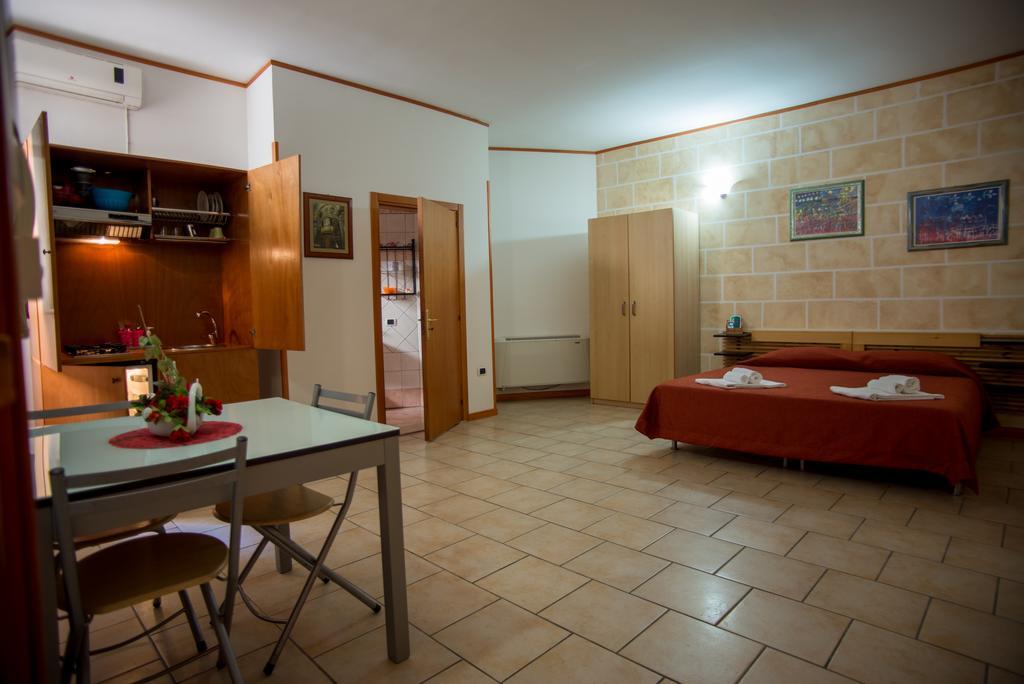 Hotel Residence Lupiae Lecce Exterior photo